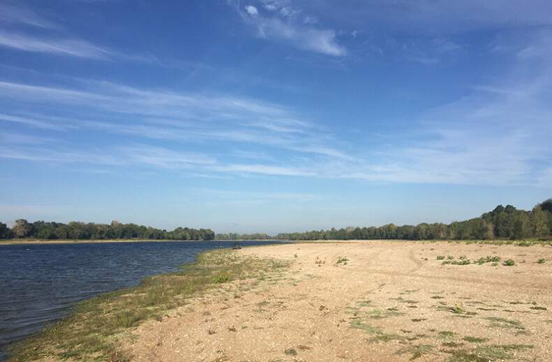greve sableuse dans le lit principal de la loire saint george sur loire