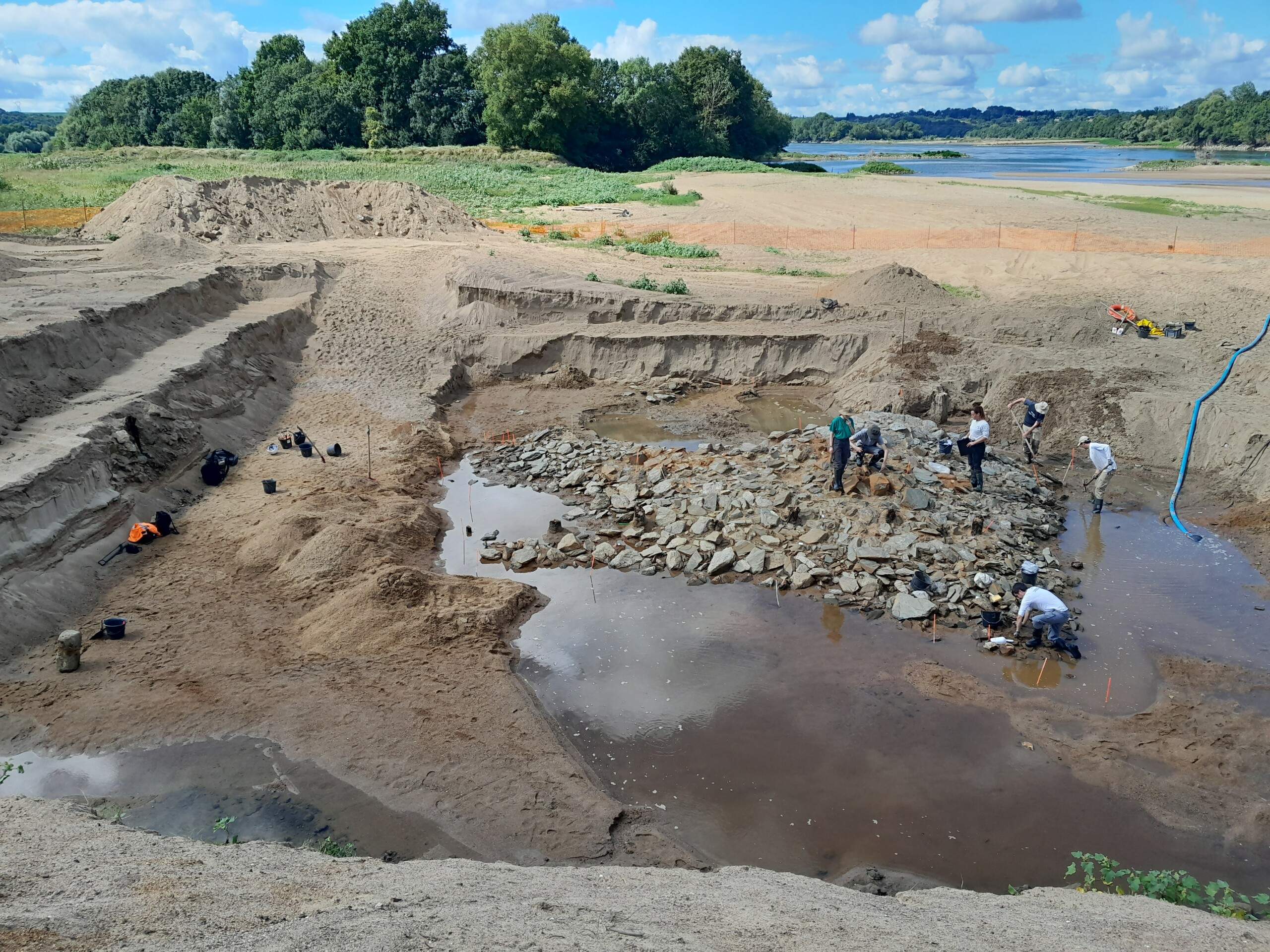 Fouille archéologique sur le site de l'Ile Coton